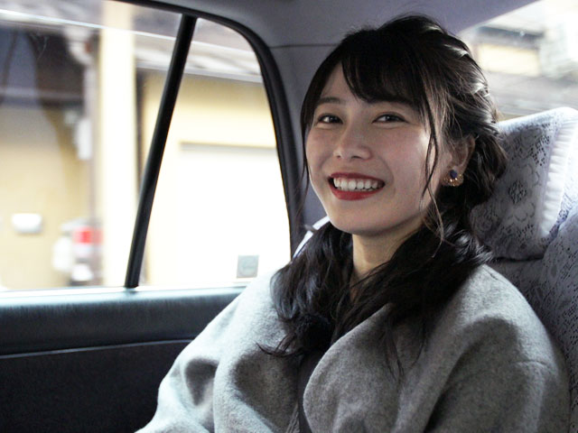 【会員無料】横山由依(AKB48)ちゃんロケ中オフショット/第５２弾 Happy Birthday